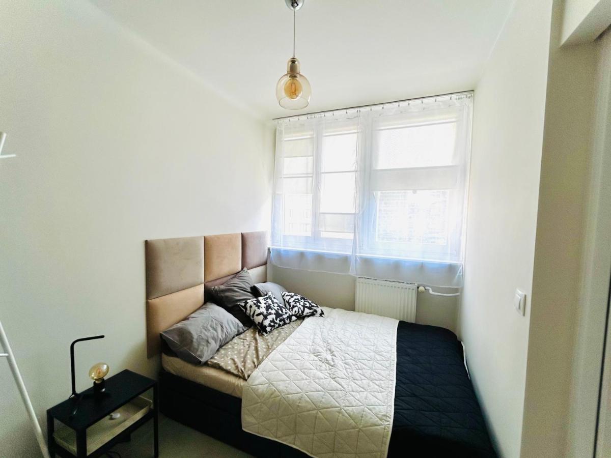 Sky Apartment Comfy Suite Pereca Warszawa Exteriör bild